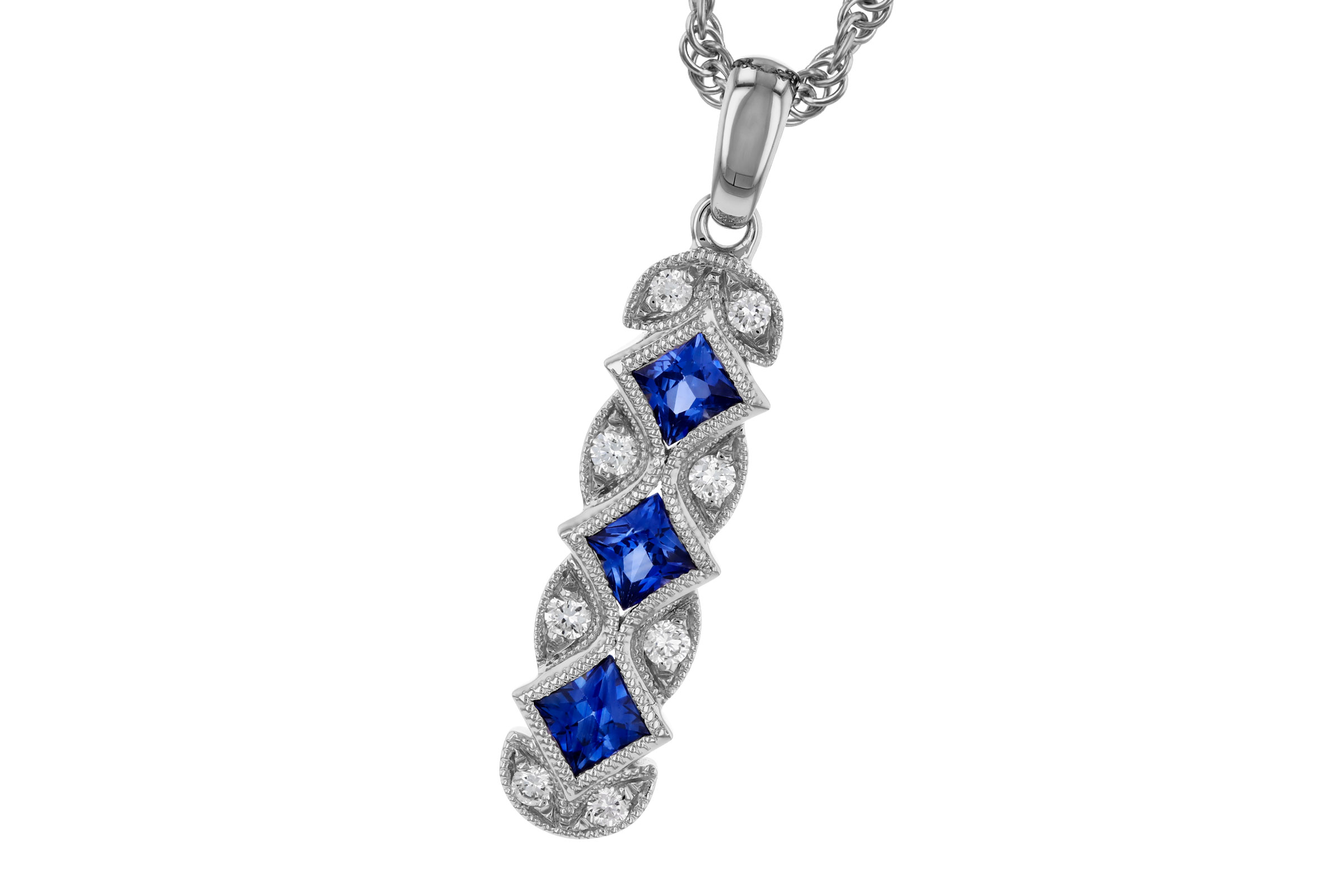 B321-20820: NECKLACE .55 TW SAPPHIRE .64 TGW