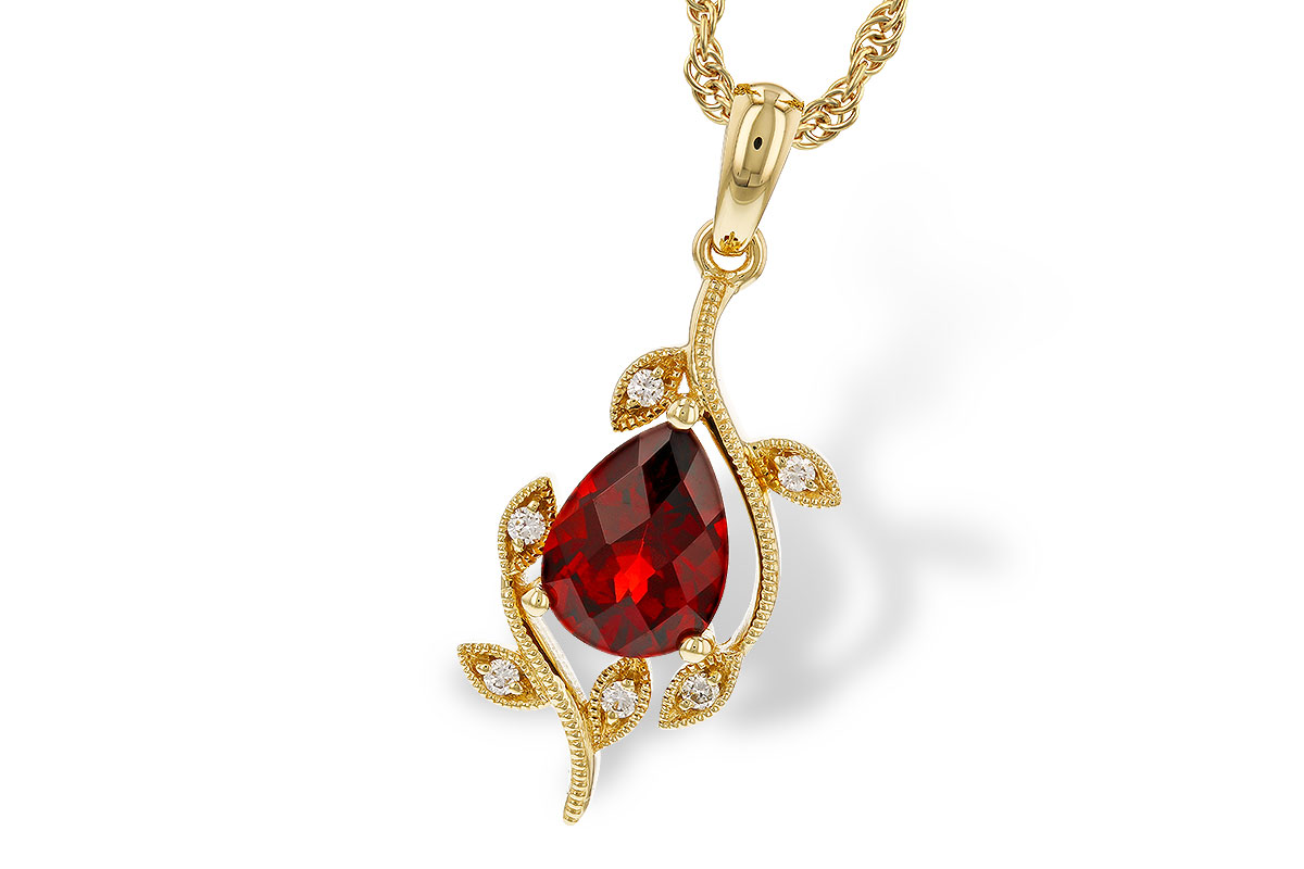 C320-34475: NECKLACE 1.34 GARNET 1.39 TGW (8X6MM GAR)