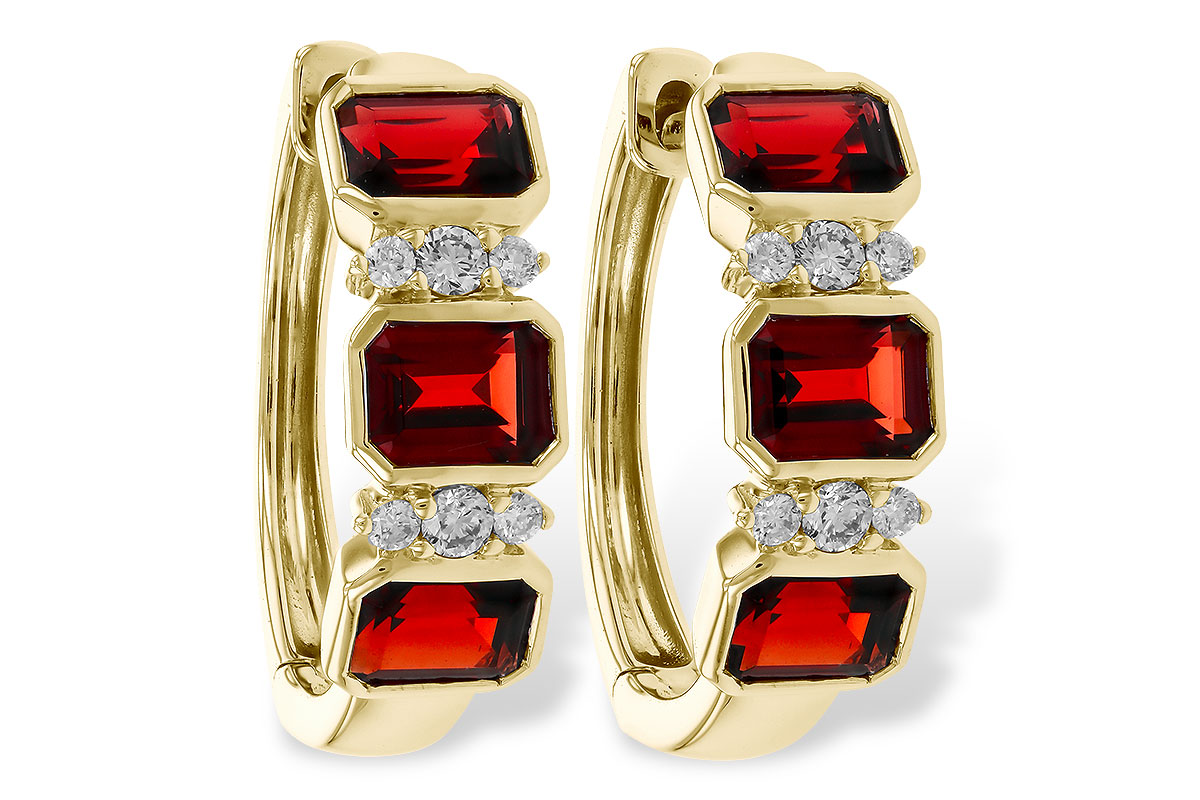 D320-29966: EARRING 1.50 TW GARNET 1.61 TGW