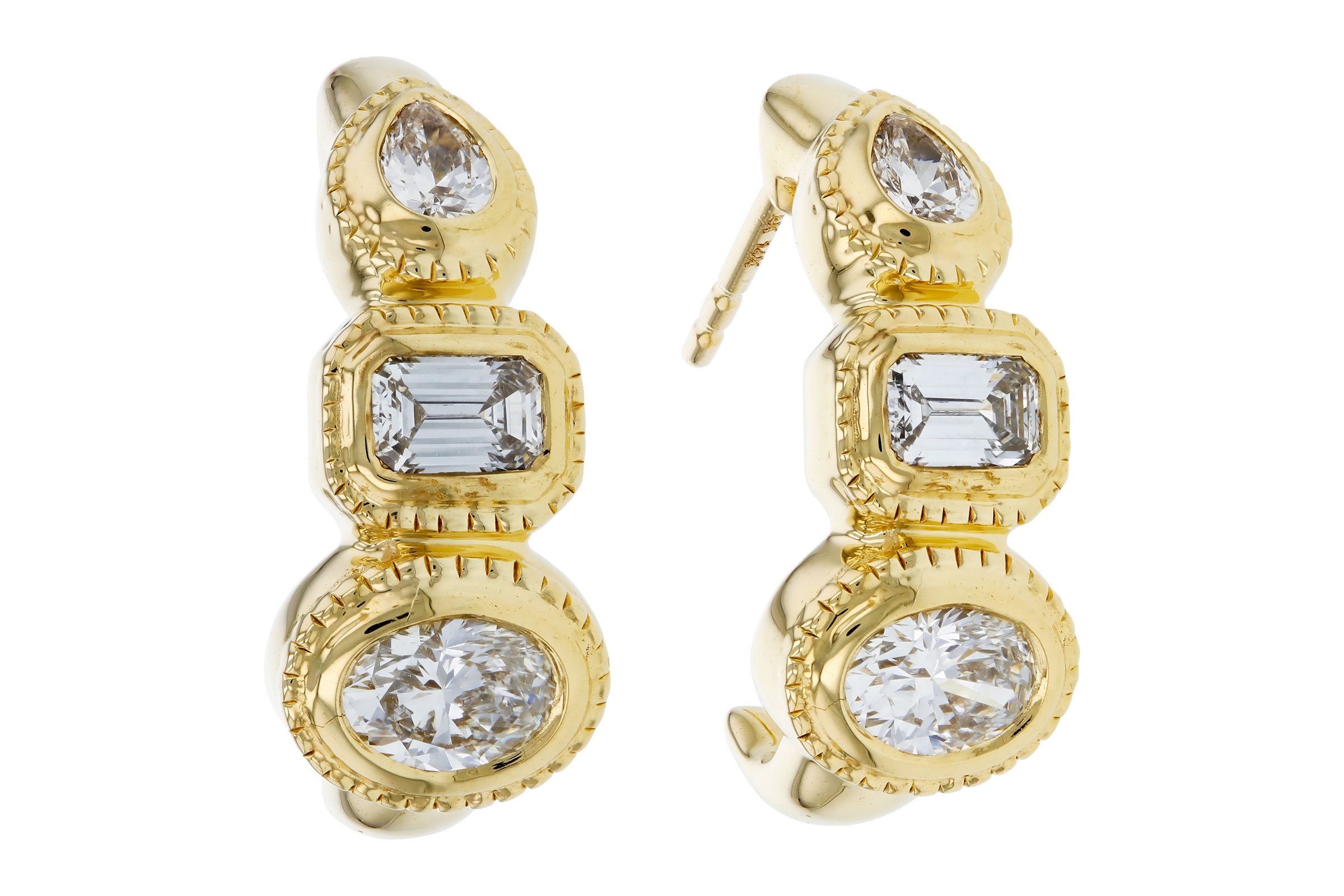 D321-20902: EARRINGS .68 TW FANCY CUT DIAMONDS