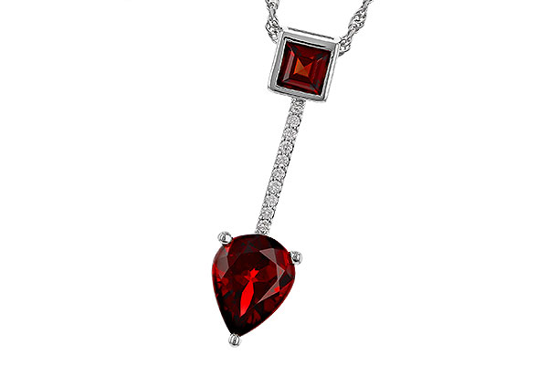 E320-29920: NECKLACE 2.15 GARNET 2.20 TGW