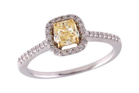 L233-04501: LDR .52 LGT FANCY YELL DIA .66 TW (EGL D14022404)