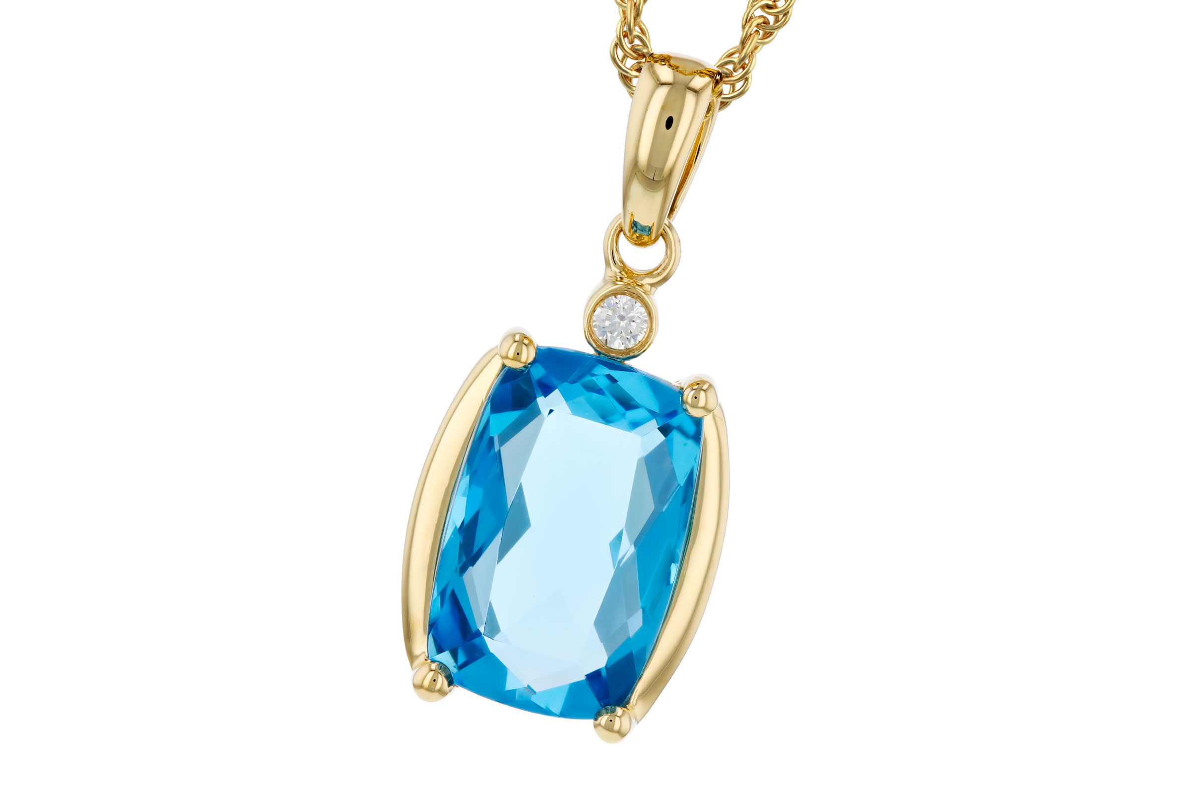 M321-20829: NECKLACE 2.88 BLUE TOPAZ 2.90 TGW (11x7MM BT)